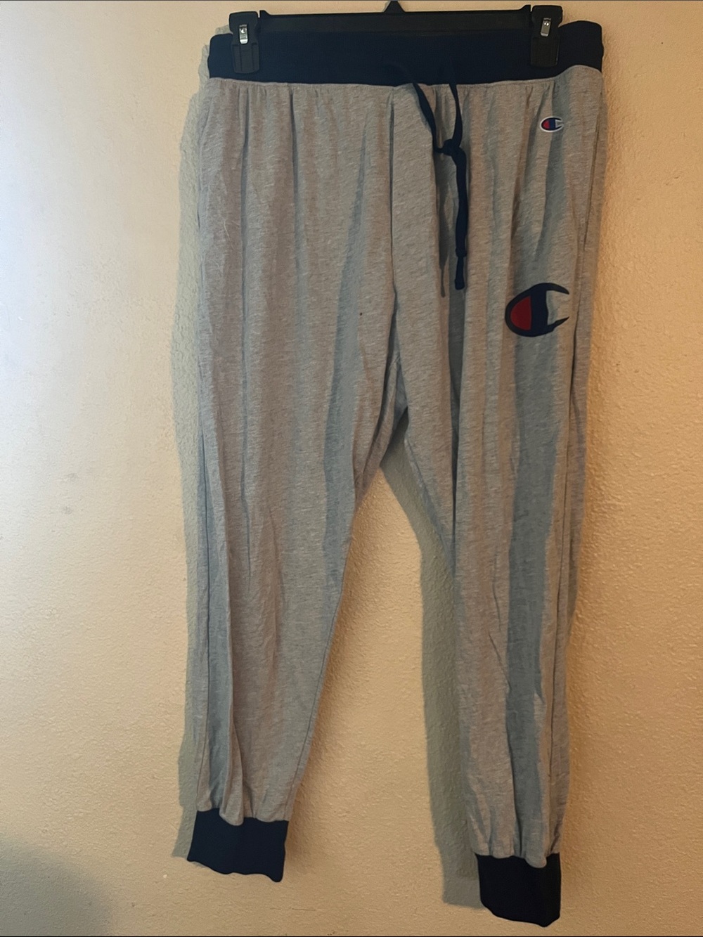 Men’s L Champion Heather Gray Jogger Pants